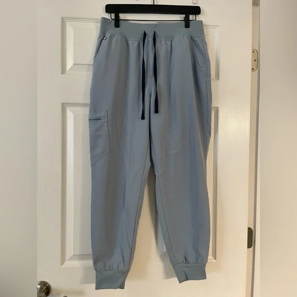 Dusty Blue Figs Scrub Set - Picture 5 of 6